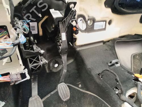 Used Break pedal Break pedal CITROËN C4 III (BA_, BB_, BC_) 1.2 PureTech 130 (BAHNSA, BAHNSB) (130 hp) 40531912 40531912