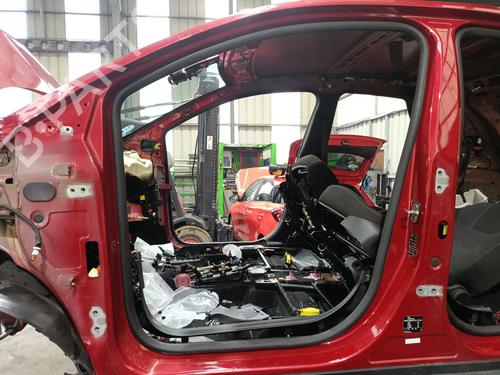 Gummiliste OPEL CROSSLAND X / CROSSLAND (P17, P2QO) 1.2 (75) (110 hp) 31882594