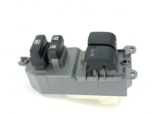 Used Left front window switch Left front window switch TOYOTA YARIS (_P13_) 1.0 (KSP130) (72 hp) 33399665 33399665
