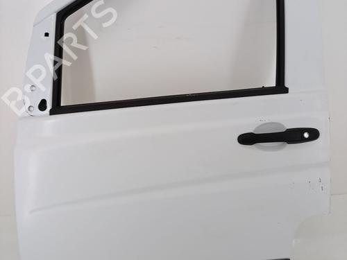 Used Right front door MERCEDES-BENZ VITO / MIXTO Van (W639) [2003-2025]  25879446