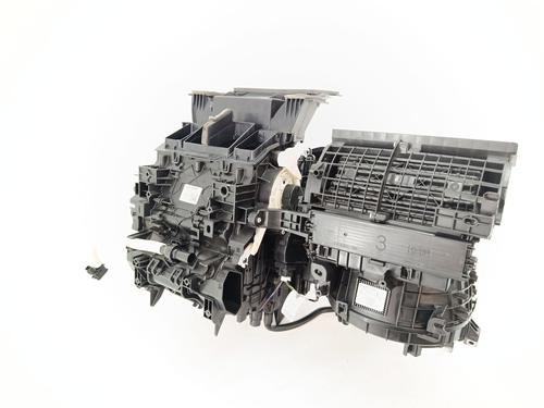 Klimaanlæg TOYOTA YARIS (_P21_, _PA1_, _PH1_) 1.5 (MXPA11) (125 hp) 32524873