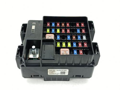 Used Fuse box Fuse box 38287181 38287181