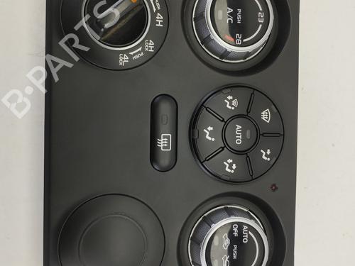 Used Climate control SUZUKI GRAND VITARA II (JT, TE, TD) 1.9 DDiS All-wheel Drive (JT419, TD44, JB419WD, JB419XD,... (129 hp) 9297828