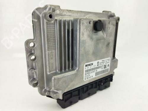 Used Engine control unit (ECU) PEUGEOT 407 (6D_) [2004-2011]  9240366