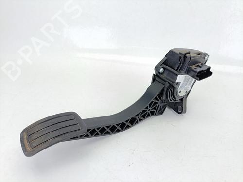 Used Pedal PEUGEOT 308 II (LB_, LP_, LW_, LH_, L3_) 1.6 HDi / BlueHDi 115 (115 hp) 25878194