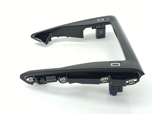 Other PEUGEOT 2008 II (UD_, US_, UY_, UJ_, UR_, UC_) 1.2 PureTech 100 (USHNK) | BP32043821O1