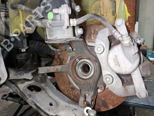 Used Left front steering knuckle PEUGEOT 208 II (UB_, UP_, UW_, UJ_) 1.2 PureTech 100 (101 hp) 32411643