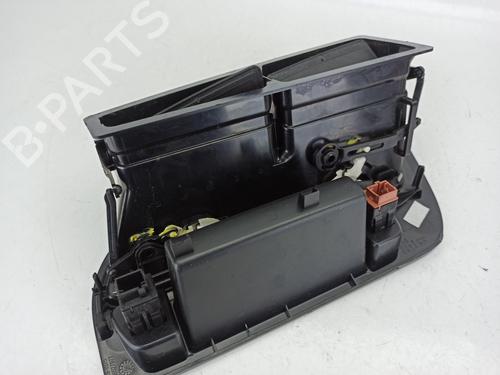 Air vent PEUGEOT 5008 (0U_, 0E_) 1.6 BlueHDi 120 | BP25875749I21