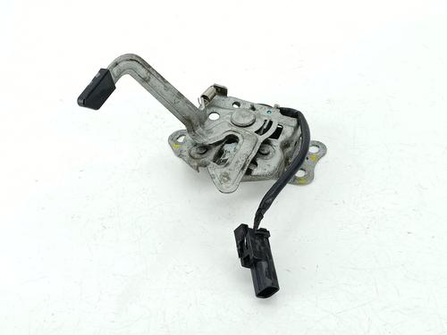 cerradura-capot-suzuki-s-cross-2022-38956529 main image