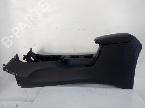Used Armrest / Center console HYUNDAI i30 Estate (PDE) [2017-2025]  25878686