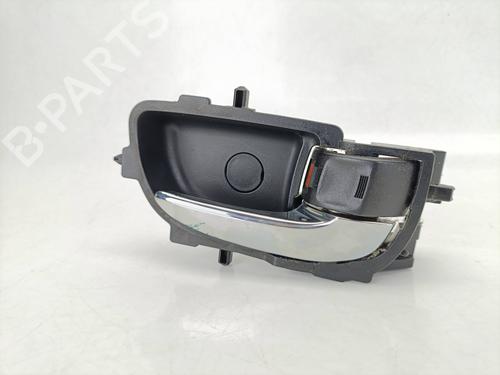 Used Front right interior door handle TOYOTA YARIS (_P13_) 1.4 D (NLP130_, NLP130) (90 hp) 25878777