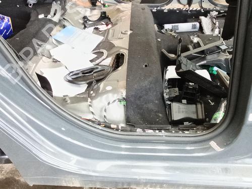 Gummiliste VW GOLF VIII (CD1, DA1) 1.0 eTSI | BP35946012C142 - Image 2
