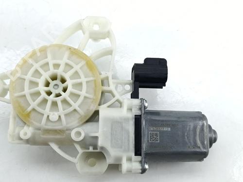 Used Right rear window motor FORD FOCUS IV (HN) 1.0 EcoBoost (125 hp) 29913842