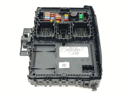 Used Fuse box Fuse box 36702820 36702820