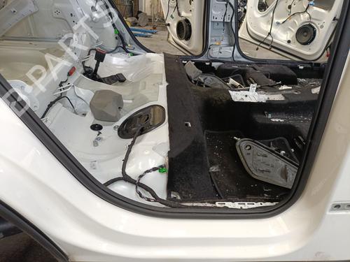 Gummiliste SEAT ATECA (KH7, KHP) 1.5 TSI | BP38303122C142 - Image 2
