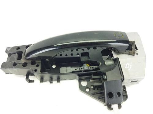 Used Front left exterior door handle AUDI A4 B8 Avant (8K5) [2007-2017]  10639340