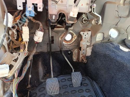 break-pedal-suzuki-jimny-closed-off-road-vehicle-sn-1998-33456586 main image