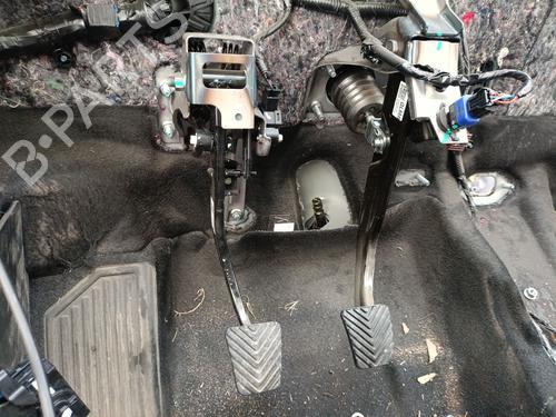 Used Clutch pedal Clutch pedal 37518842 37518842