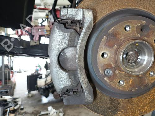 Used Left front brake caliper Left front brake caliper RENAULT KADJAR (HA_, HL_) 1.3 TCe 160 (HLNC) (160 hp) 34441683 34441683