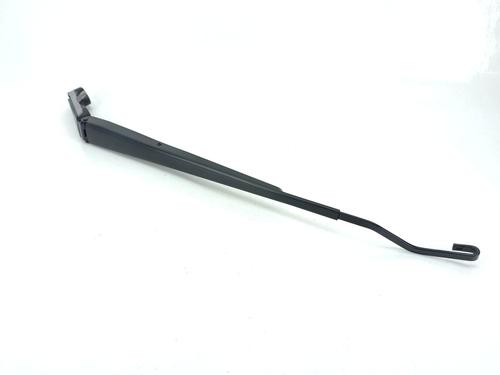 front-windshield-wiper-arm-toyota-yaris-_p21_-_pa1_-_ph1_-2020-32701033 main image