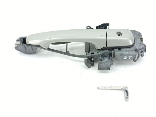 Used Front left exterior door handle Front left exterior door handle VOLVO XC60 I SUV (156) D3 / D4 (163 hp) 33235712 33235712