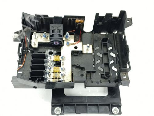 Zekeringkast VW TOUAREG (7LA, 7L6, 7L7) 3.0 V6 TDI (225 hp) 28691474