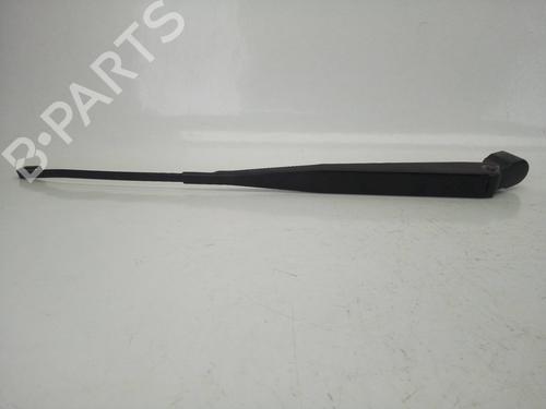 Used Front windshield wiper arm NISSAN TERRANO II (R20) [1992-2007]  9506761
