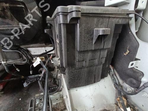 Fuse box OPEL MOVANO B Van (X62) 2.3 CDTI FWD (FV) | BP40035923E1 - Image 3