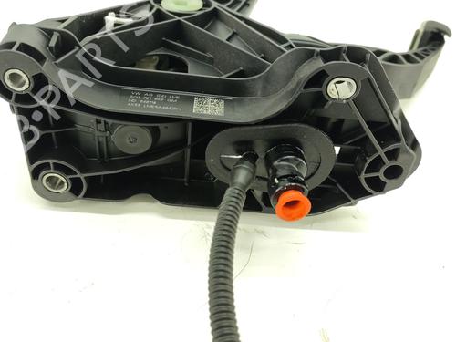 Pédale d'embrayage VW T-ROC (A11, D11) 1.5 TSI | BP29445386I13 