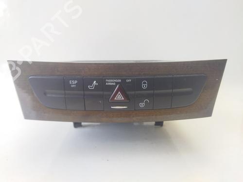Switch MERCEDES-BENZ E-CLASS (W211)  | BP25877042I30 
