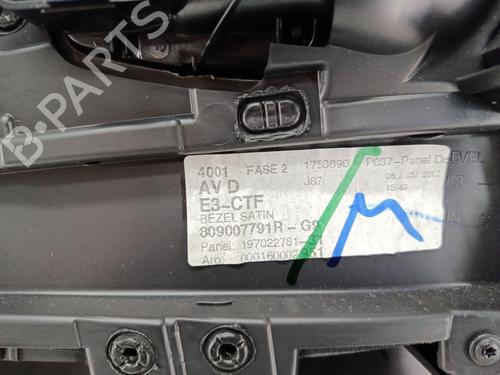 Front right panel RENAULT CAPTUR I (J5_, H5_) 0.9 TCe 90 | BP32451811C59 