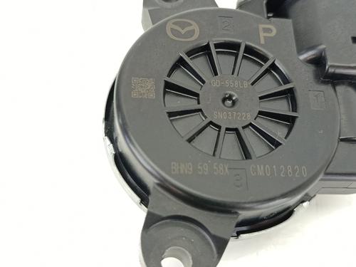 Left front window motor MAZDA CX-3 (DK) 2.0 SKYACTIV-G (DK5W, DK6W) | BP36500253E21 - Image 4