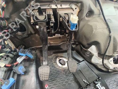 Used Break pedal Break pedal IVECO DAILY IV Platform/Chassis 35C13, 35C13 /P, 35S13 D, 35S13, 35S13 /P (126 hp) 34441625 34441625