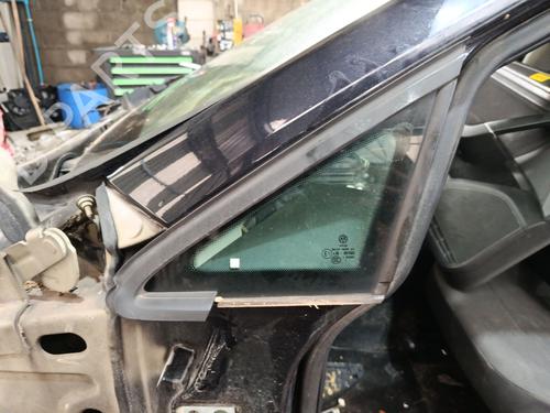 Vidro triangular frente esquerdo VW GOLF VII (5G1, BQ1, BE1, BE2) 1.4 TSI (125 hp) 32138418