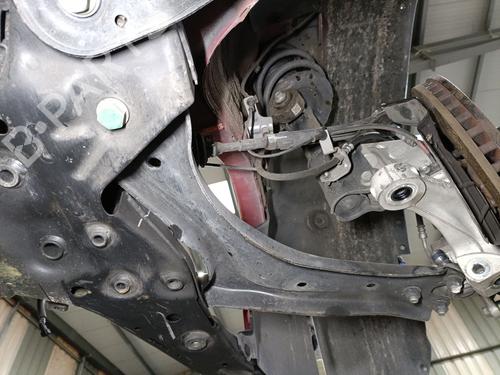 Used Right front suspension arm HYUNDAI TUCSON (NX4E, NX4A) [2020-2026]  31710131