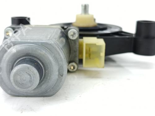 Right front window motor SEAT LEON (5F1) 1.5 TGi | BP30296792E20 