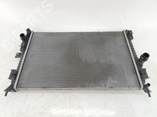 Used Water radiator Water radiator 39592451 39592451
