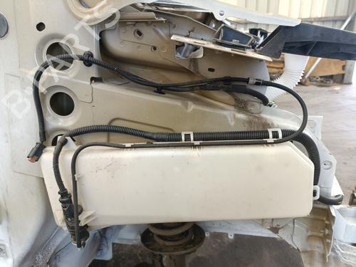 Used Windscreen washer tank Windscreen washer tank CITROËN JUMPY III Van (V_) 1.5 BlueHDi 100 (102 hp) 40072065 40072065