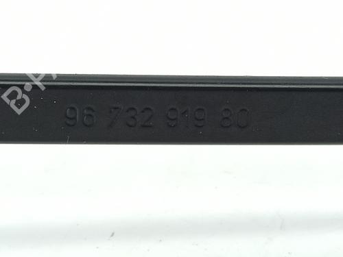 Front windshield wiper arm PEUGEOT 2008 I (CU_) 1.6 BlueHDi 100 | BP13345067C143 
