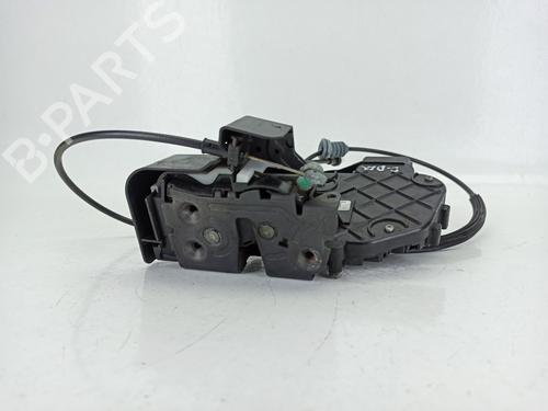 Front right lock VOLVO C30 (533) 2.0 D 30753664