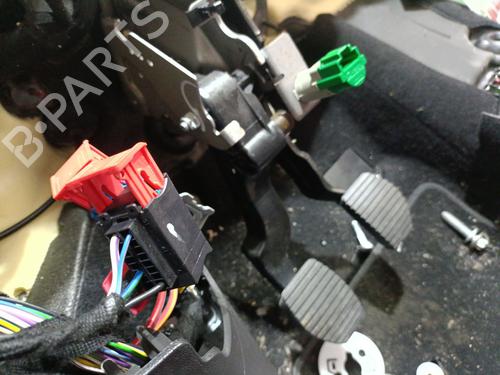 koblingspedal OPEL CROSSLAND X / CROSSLAND (P17, P2QO) 1.2 (75) (110 hp) 31882597