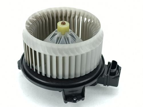 Used Heater blower motor TOYOTA YARIS (_P13_) 1.0 (KSP130) (72 hp) 30850324