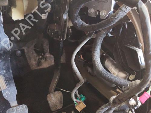 Used Break pedal OPEL ZAFIRA TOURER C (P12) 1.6 CDTI (75) (136 hp) 27327073