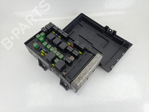 Fuse box CHRYSLER VOYAGER / GRAND VOYAGER IV (RG) 2.5 CRD | BP25877532E1 