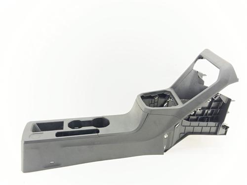 Used Middle console DACIA SANDERO III 1.0 SCe 65 (67 hp) 32003129