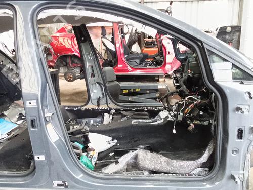 Gummiliste Gummiliste VW GOLF VIII (CD1, DA1) 1.0 eTSI (110 hp) 35946013 35946013