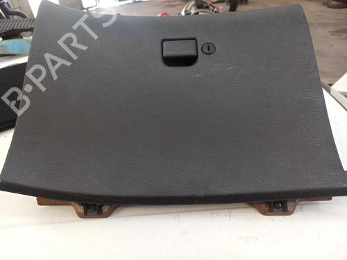 Used Glove box NISSAN TERRANO II (R20) 2.7 TDi 4WD (125 hp) 26548075