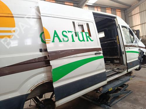 Used Right slide door VW CRAFTER Van (SY_, SX_) [2016-2026]  32162340
