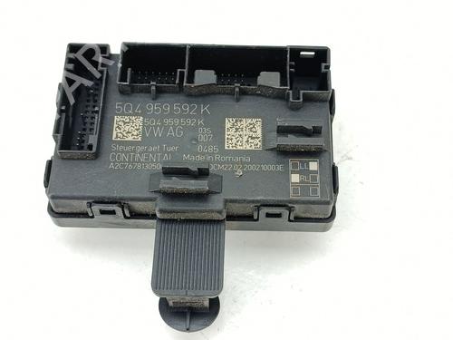Used Electronic module Electronic module VW CRAFTER Van (SY_, SX_) 2.0 TDI FWD (SYB, SYC, SYD) (177 hp) 39981331 39981331