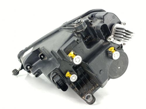Right headlight SKODA KAROQ (NU7, ND7) 2.0 TDI | BP29401303C29 